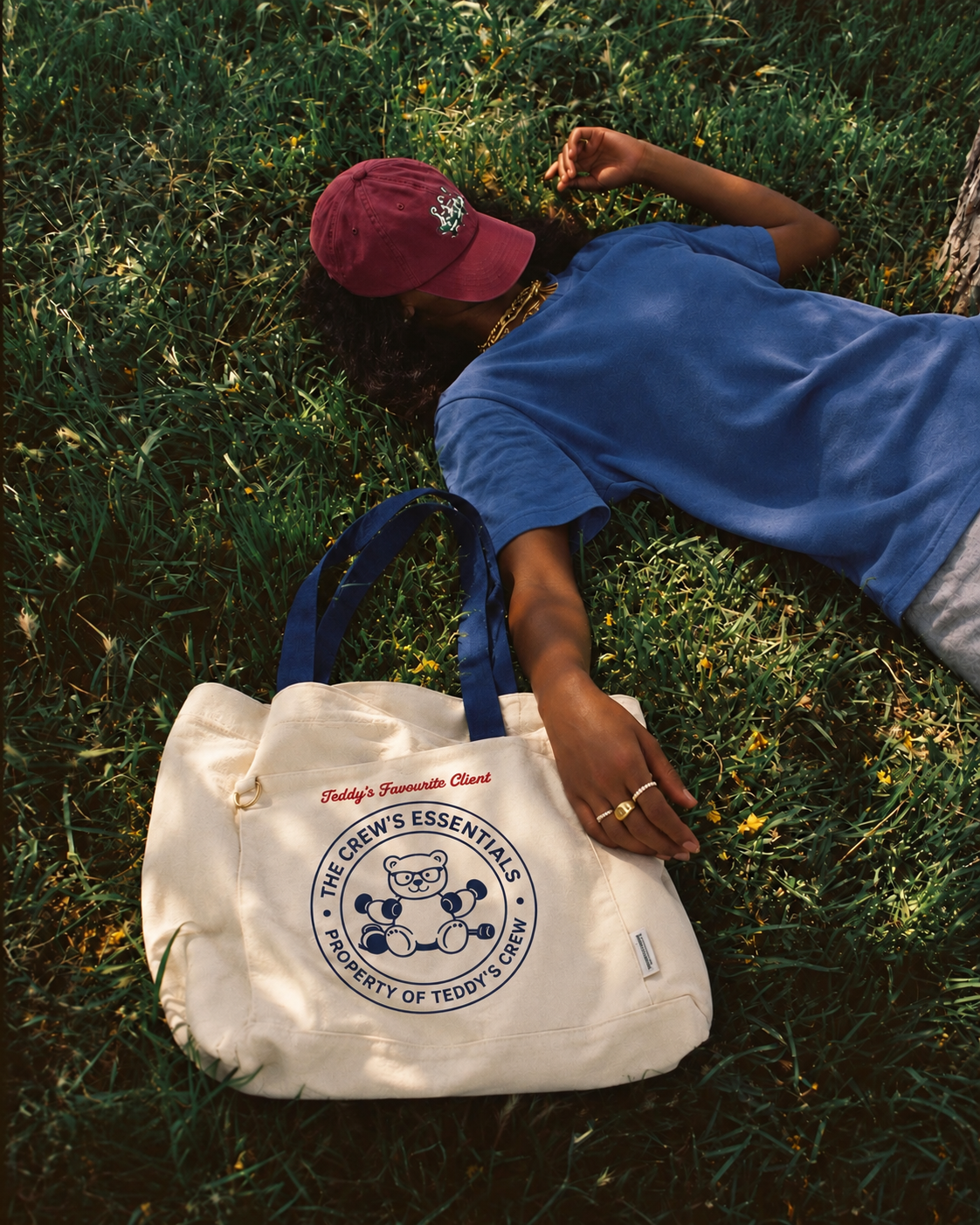 THE OFFICIAL CREW TOTE